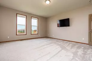 853 Goosedown Dr, Roscoe, IL 61073 - Photo 30