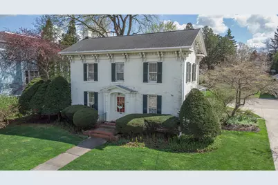 855 W Stephenson Street, Freeport, IL 61032 - Photo 1