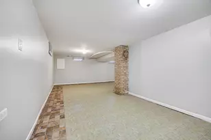 25 N Iowa Ave, Addison, IL 60101 - Photo 18