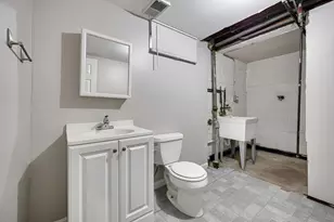 25 N Iowa Ave, Addison, IL 60101 - Photo 20