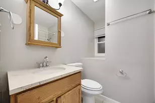 25 N Iowa Ave, Addison, IL 60101 - Photo 12