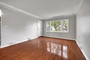 25 N Iowa Ave, Addison, IL 60101 - Photo 4