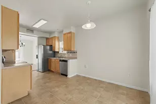 613 Yalow Dr, Champaign, IL 61822 - Photo 8