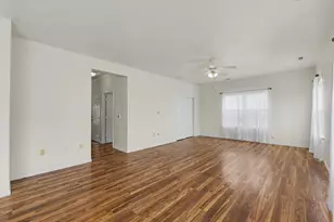 613 Yalow Dr, Champaign, IL 61822 - Photo 4