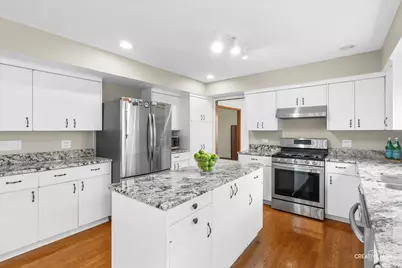 3104 Whispering Oaks Lane, Woodridge, IL 60517 - Photo 8