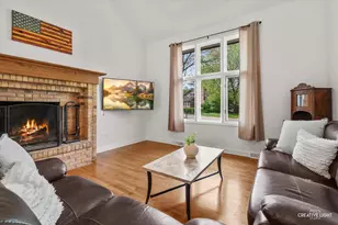 3104 Whispering Oaks Ln, Woodridge, IL 60517 - Photo 10