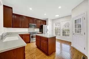 82 Arcadia Ln, Lake Zurich, IL 60047 - Photo 8