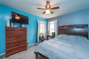 2177 W Wicklow Ln, Round Lake, IL 60073 - Photo 16