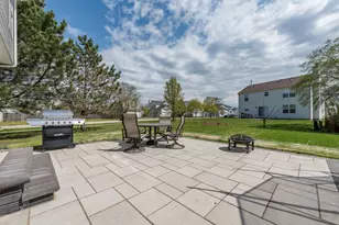 2177 W Wicklow Ln, Round Lake, IL 60073 - Photo 24
