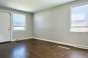 17826 School St, Lansing, IL 60438 - Photo 4