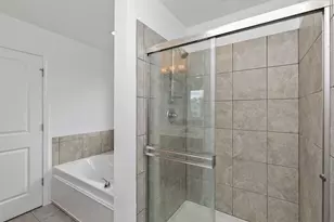 9104 Falcon Greens Dr, Lakewood, IL 60014 - Photo 16