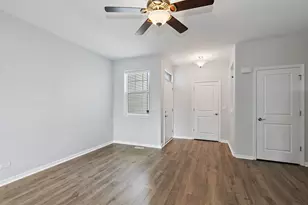 9104 Falcon Greens Dr, Lakewood, IL 60014 - Photo 4
