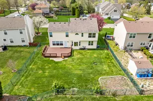 992 McPhee Dr, Lake in the Hills, IL 60156 - Photo 26