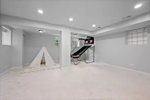 2748 N Kenmore Ave, Chicago, IL 60614 - Photo 38