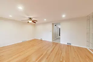 2972 S Loomis St, Chicago, IL 60608 - Photo 8