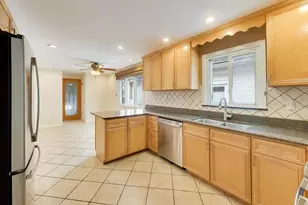 2972 S Loomis St, Chicago, IL 60608 - Photo 14