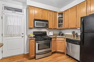824 Washington Blvd, Oak Park, IL 60302 - Photo 12