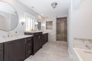 27 Country Club Pl, Bloomington, IL 61701 - Photo 40