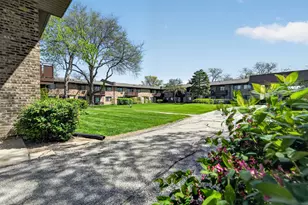2638 N Windsor Dr, Arlington Heights, IL 60004 - Photo 40