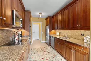 501 N Clinton St, Chicago, IL 60654 - Photo 12