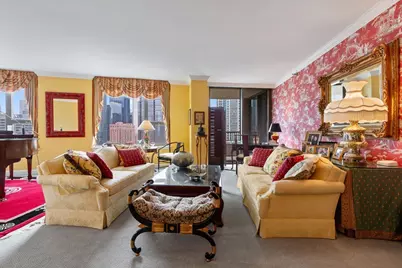 501 N Clinton Street #1303, Chicago, IL 60654 - Photo 4
