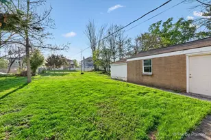 636 S Norbury Ave, Lombard, IL 60148 - Photo 14