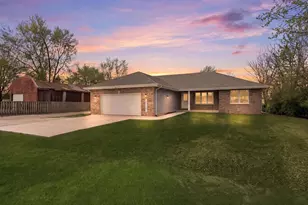 1220 Dixie Hwy, Beecher, IL 60401 - Photo 1