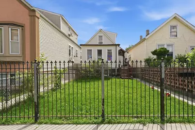 2637 S Karlov Avenue, Chicago, IL 60623 - Photo 1