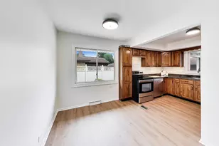 3N361 N Howard Ave, Elmhurst, IL 60126 - Photo 6