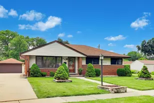 3N361 N Howard Ave, Elmhurst, IL 60126 - Photo 2