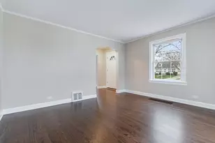 1319 Highridge Pkwy, Westchester, IL 60154 - Photo 2