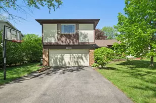 1160 Bramble Ave, Bolingbrook, IL 60490 - Photo 1
