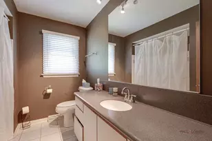 338 Ash Ave, Wood Dale, IL 60191 - Photo 8
