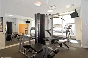 757 N Orleans St, Chicago, IL 60654 - Photo 30