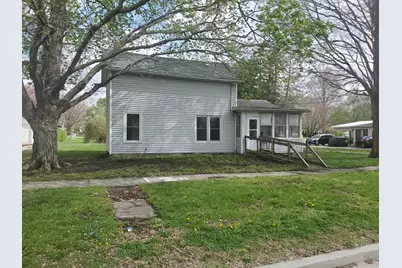 321 E Seminary Avenue, Onarga, IL 60955 - Photo 2