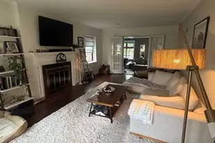 290 W Elm Park Ave, Elmhurst, IL 60126 - Photo 2