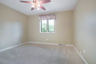 301 Greenfield Rd, Shorewood, IL 60404 - Photo 26