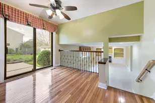 301 Greenfield Rd, Shorewood, IL 60404 - Photo 14