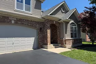 24440 Norwood Dr, Plainfield, IL 60585 - Photo 2