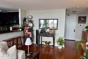 655 W Irving Park Rd, Chicago, IL 60613 - Photo 4