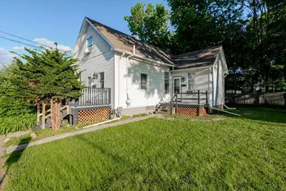 605 E Empire Street, Bloomington, IL 61701 - Photo 2