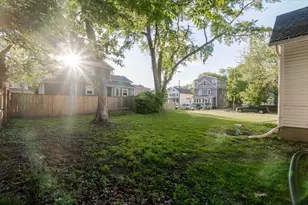 605 E Empire St, Bloomington, IL 61701 - Photo 28