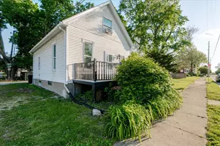 605 E Empire St, Bloomington, IL 61701 - Photo 30