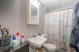 605 E Empire St, Bloomington, IL 61701 - Photo 10