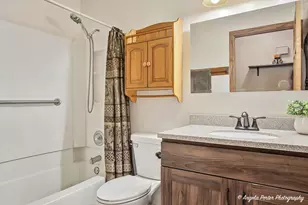 4110 Wildwood Dr, Crystal Lake, IL 60014 - Photo 18