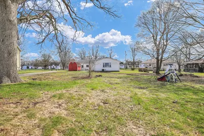 341 W Spruce Street, Paxton, IL 60957 - Photo 32