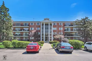 1050 N Farnsworth Ave, Aurora, IL 60505 - Photo 24