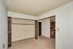 1050 N Farnsworth Ave, Aurora, IL 60505 - Photo 14
