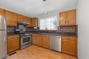 2031 Windmere Circle, Schaumburg, IL 60194 - Photo 4