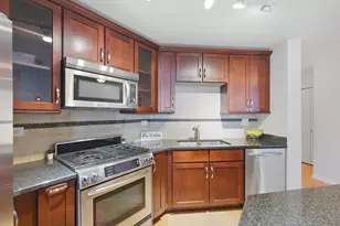 1228 Emerson St, Evanston, IL 60201 - Photo 10